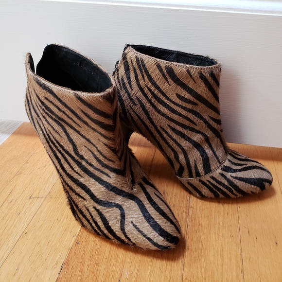 Ankle Boots - Picture 1 of 6